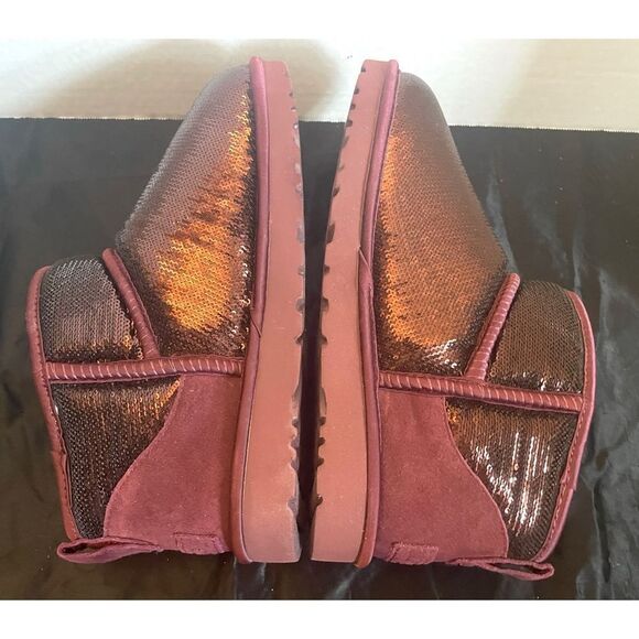 UGG Sequin Ankle Boots Burgundy With Plush Lining & Rubber Soles WMS SZ 10 NEW - Picture 10 of 14